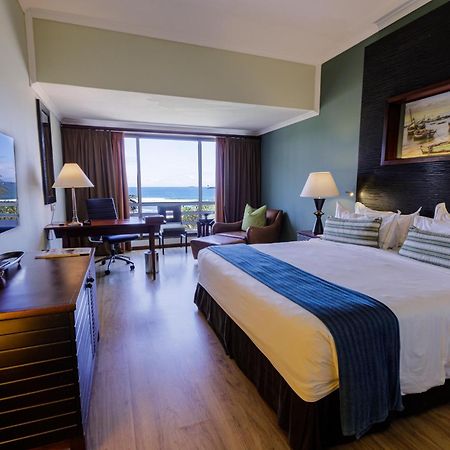 Sea Cliff Hotel Дар-эс-Саламе Экстерьер фото