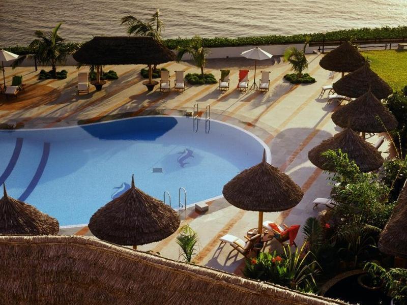 Sea Cliff Hotel Дар-эс-Саламе Экстерьер фото