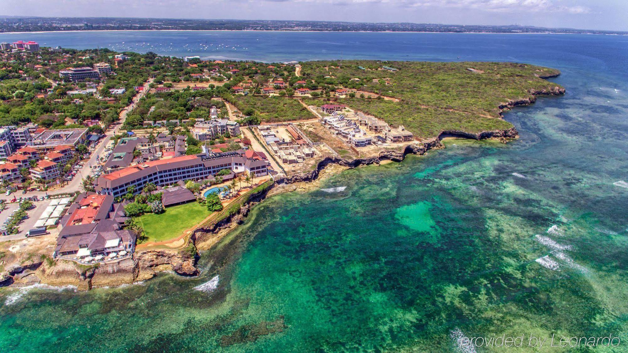 Sea Cliff Hotel Дар-эс-Саламе Экстерьер фото