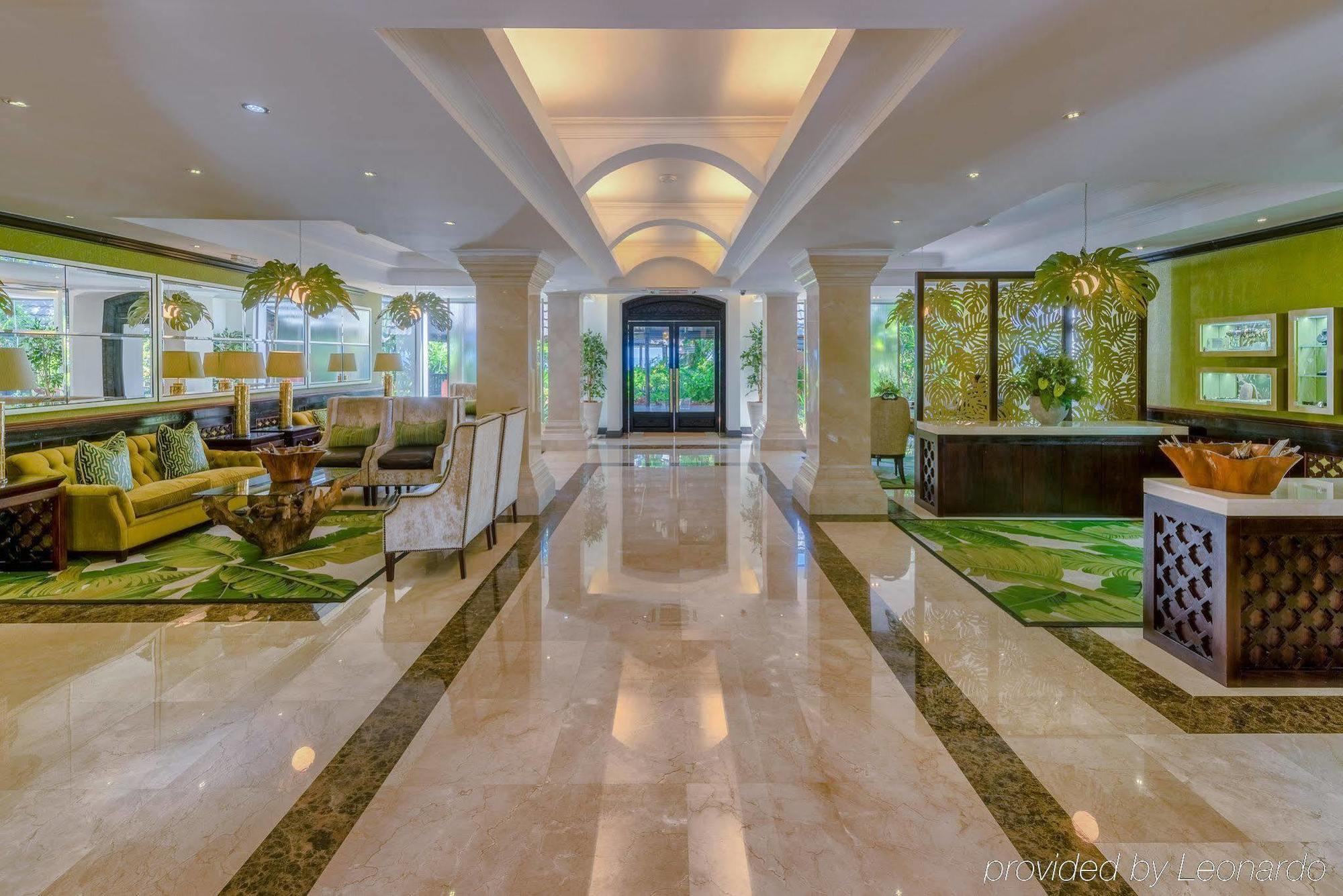 Sea Cliff Hotel Дар-эс-Саламе Экстерьер фото