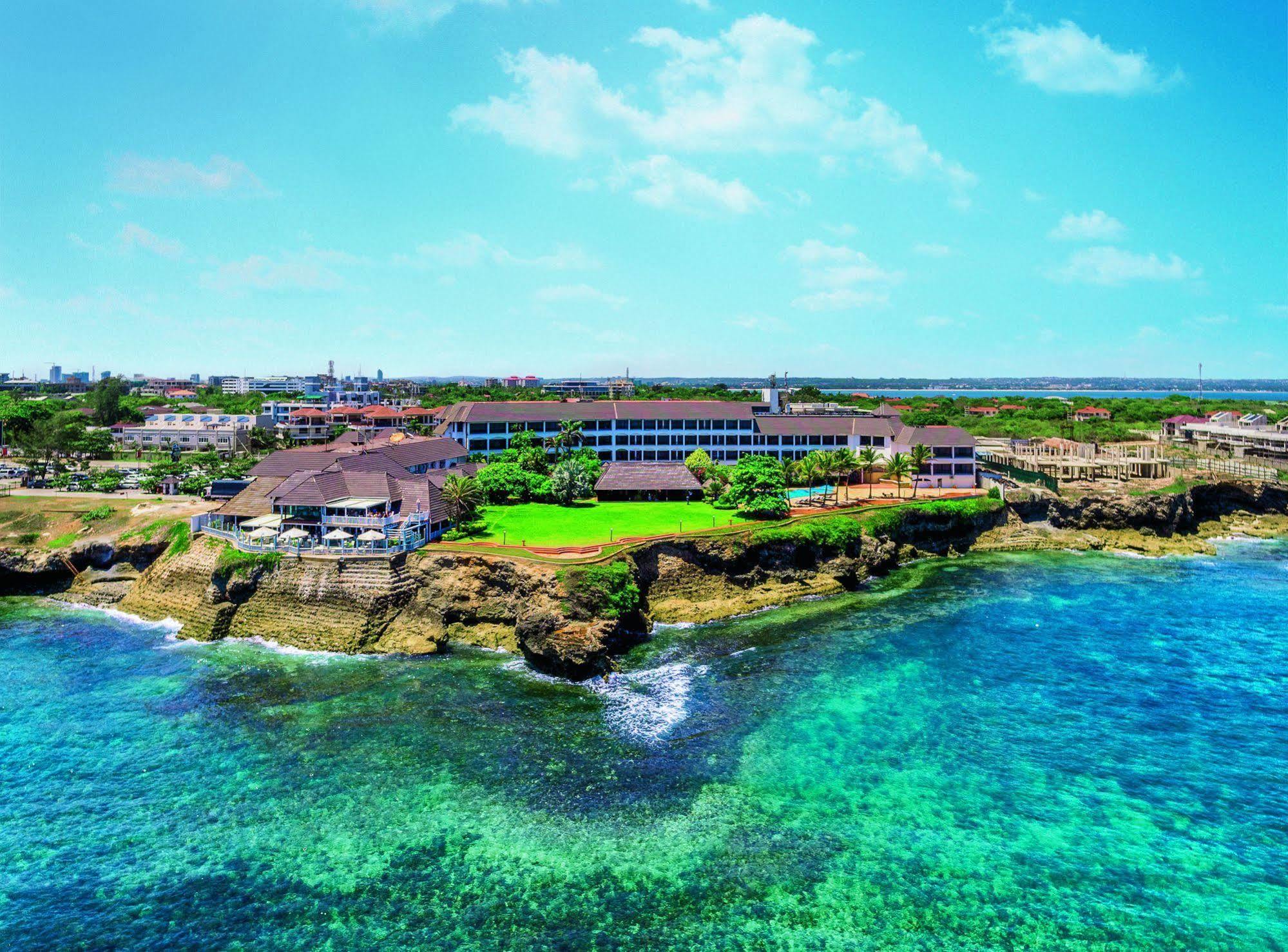 Sea Cliff Hotel Дар-эс-Саламе Экстерьер фото